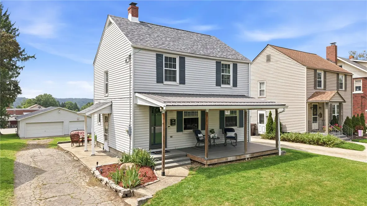 891 Bon Air Dr, Sharon, PA 16146 - #1