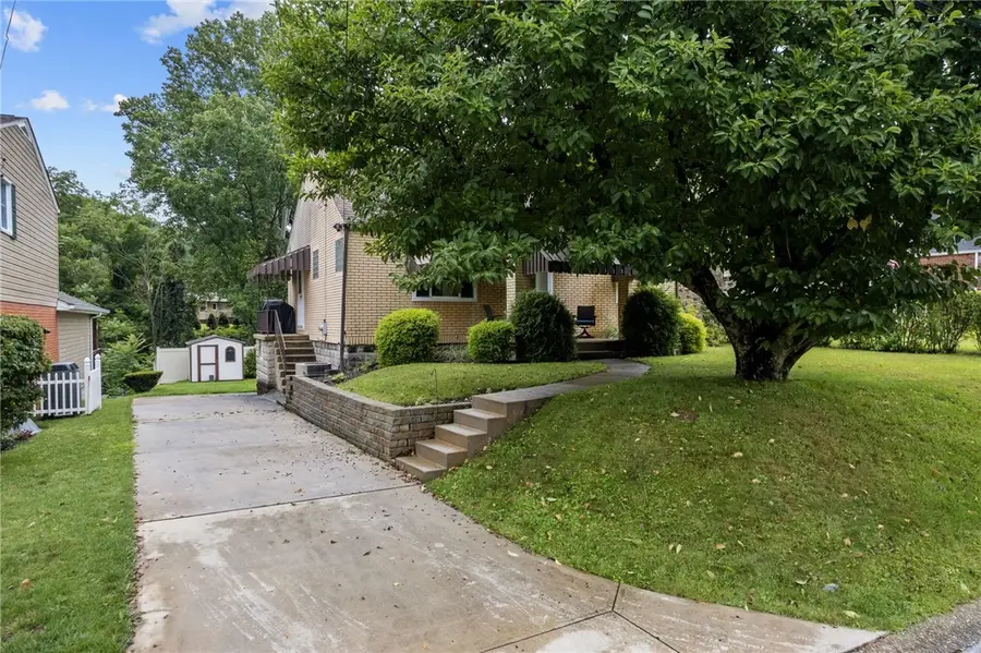 1069 Harding St, Bridgeville, PA 15017 - #3