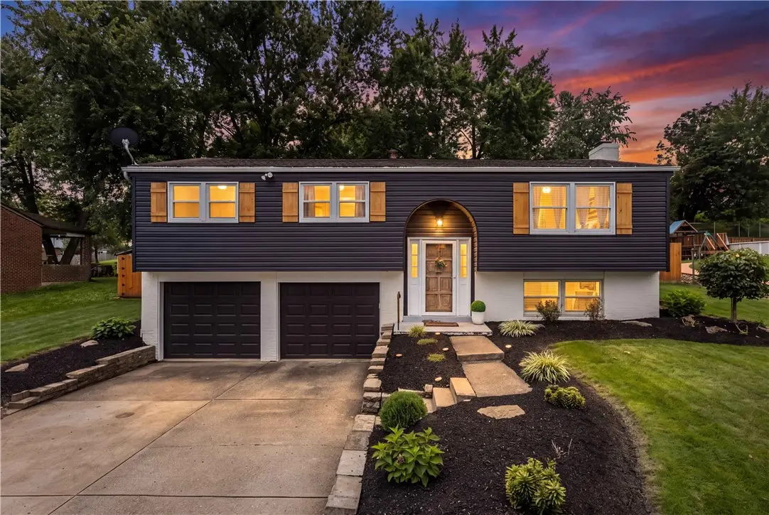 36 Concord Dr, Irwin, PA 15642 - #1