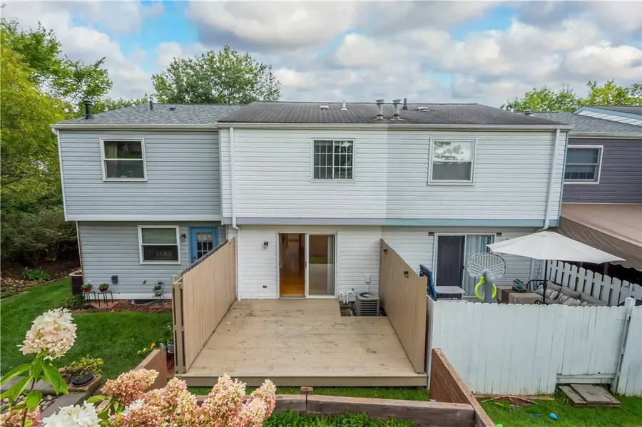 183 W Russets Cir, Bridgeville, PA 15017 - #3