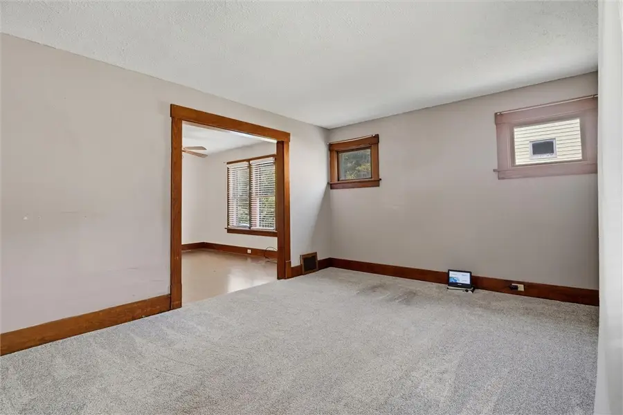 98 Baker Ave, Hermitage, PA 16148 - #3
