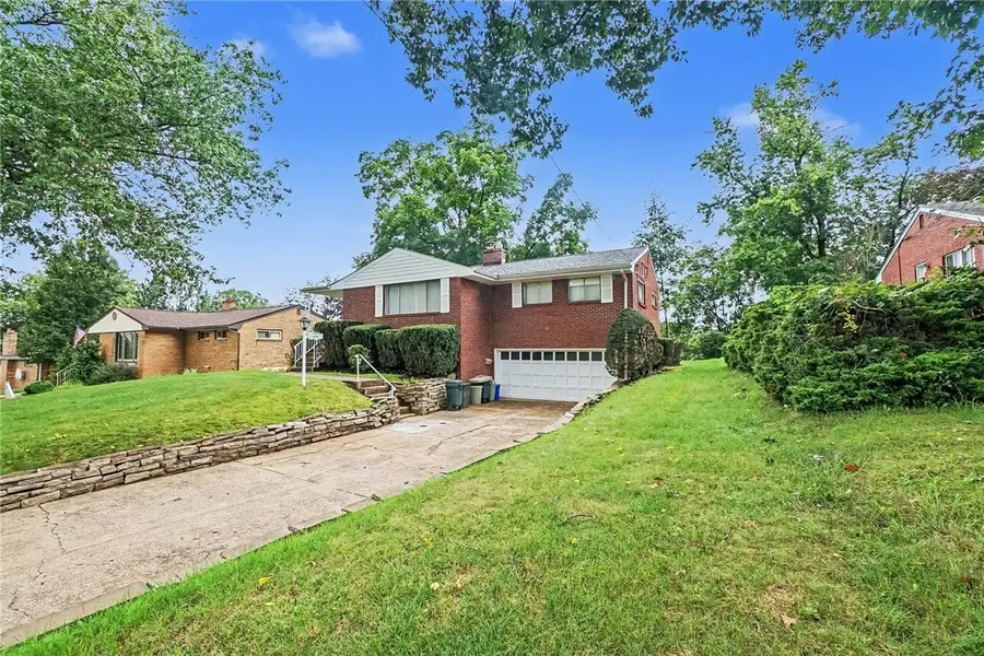1314 Foxboro Dr, Monroeville, PA 15146 - #2