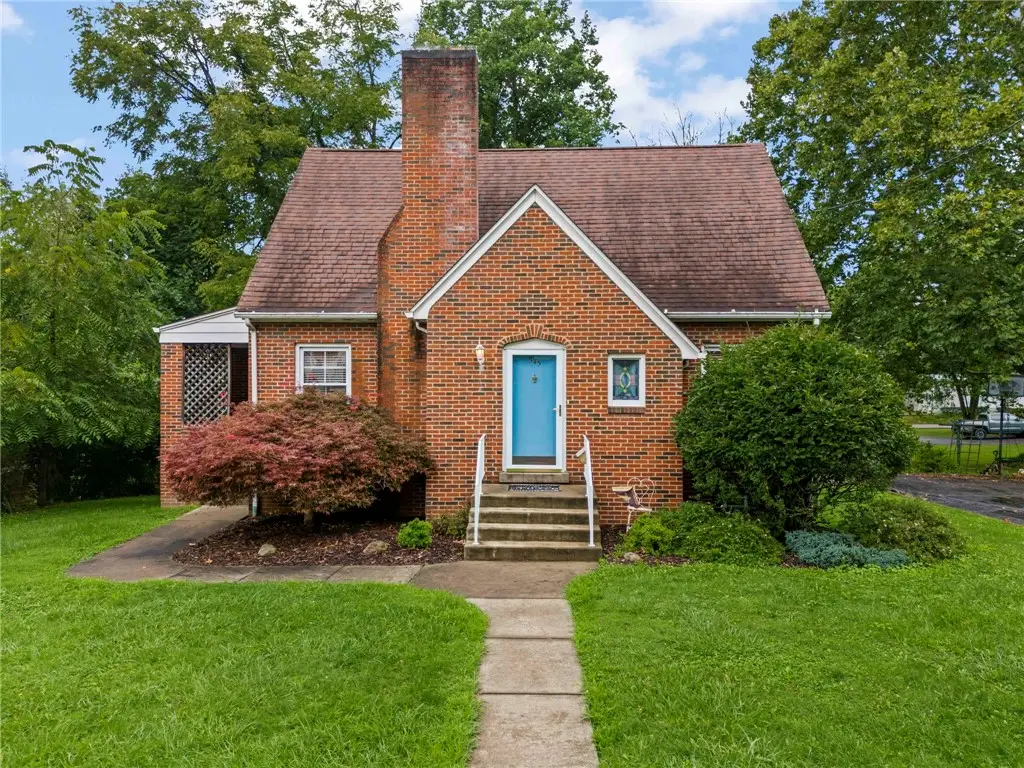 545 Sherman Avenue, Waynesburg, PA 15370 - #1