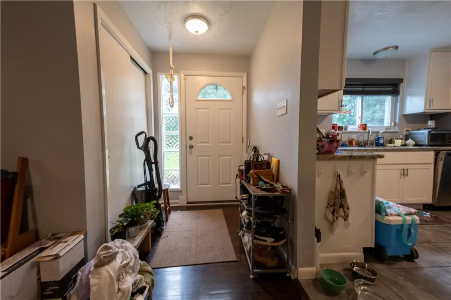 1013 Shenango Rd, Beaver Falls, PA 15010 - #2