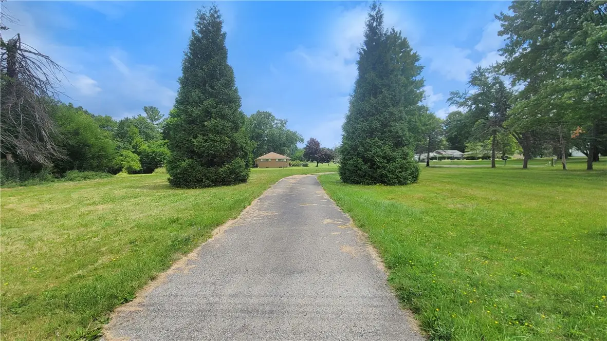 859 S Hermitage Rd, Hermitage, PA 16148 - #1