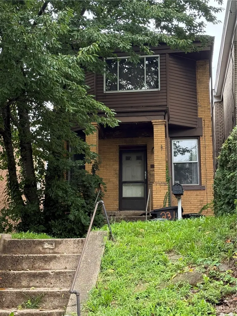231 Trowbridge St, Pittsburgh, PA 15207 - #1