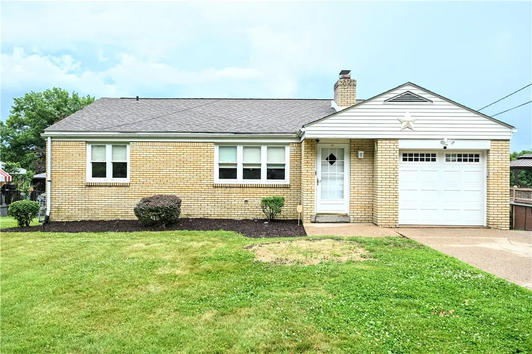 2105 Ridge Rd, McKeesport, PA 15135 - #1
