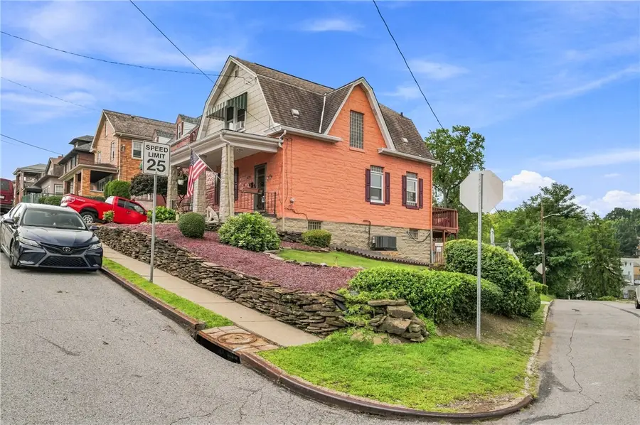 300 Winterhill St, Pittsburgh, PA 15226 - #3