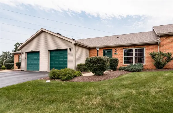 129 Park Crest Ln, Butler, PA 16001