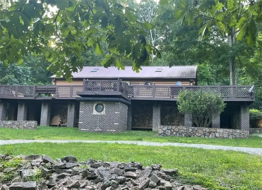 323 Dinner Bell Ohiopyle Rd, Farmington, PA 15437 - #3