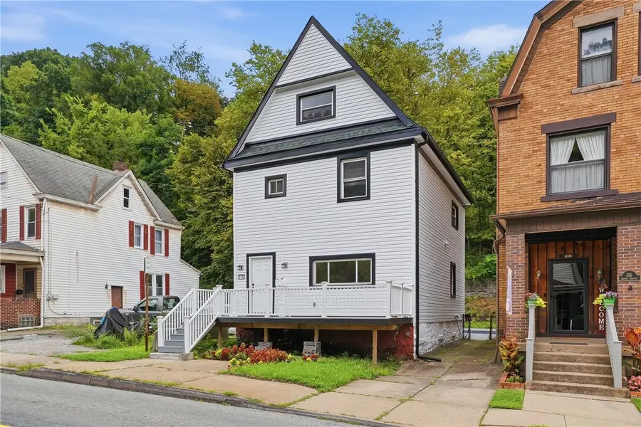 318 Brown Ave, Turtle Creek, PA 15145 - #2