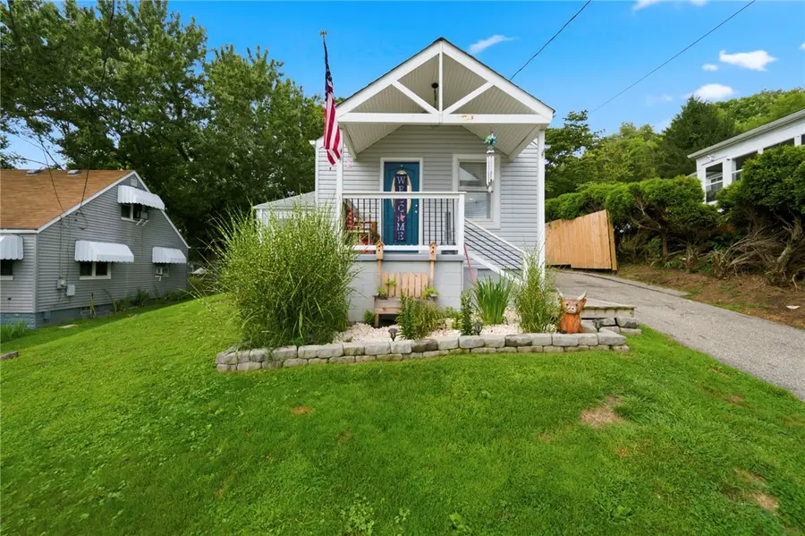 1107 Elk Ave, Vandergrift, PA 15690 - #2