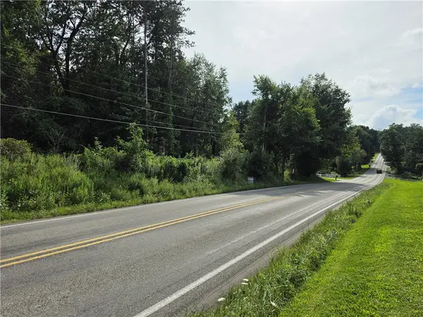 168 Dinnerbell Rd, Penn Twp, PA 16001