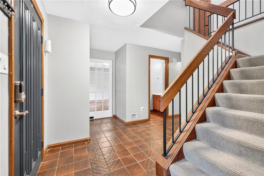 267 Kinvara Dr, Pittsburgh, PA 15237 - #2
