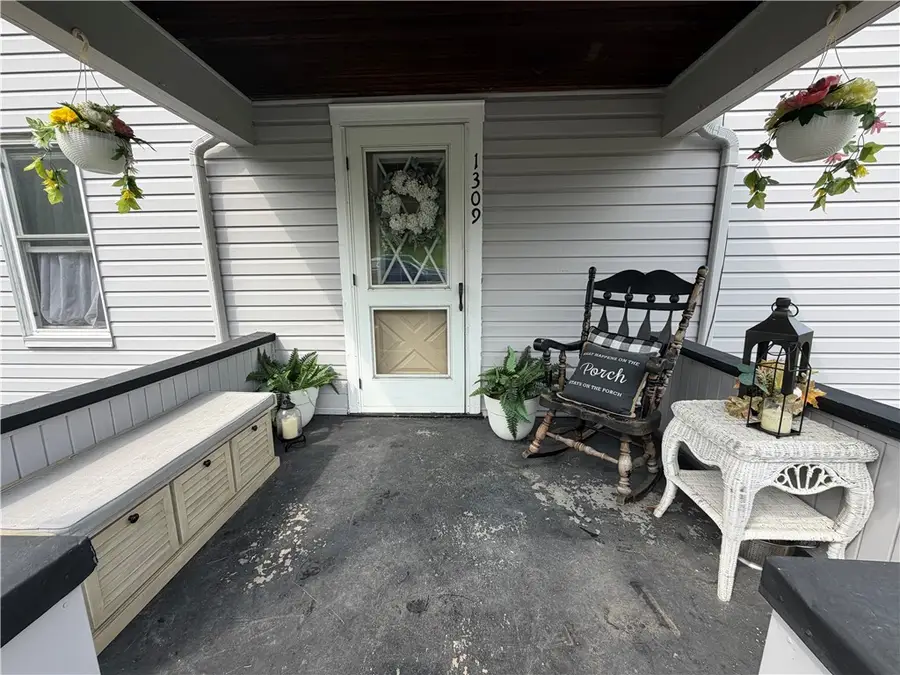 1309 Main St, Burgettstown, PA 15021 - #2