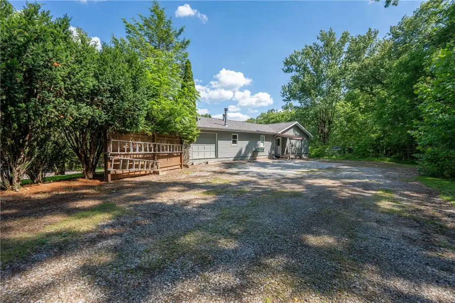 226 Antique Ln, Latrobe, PA 15650 - #2