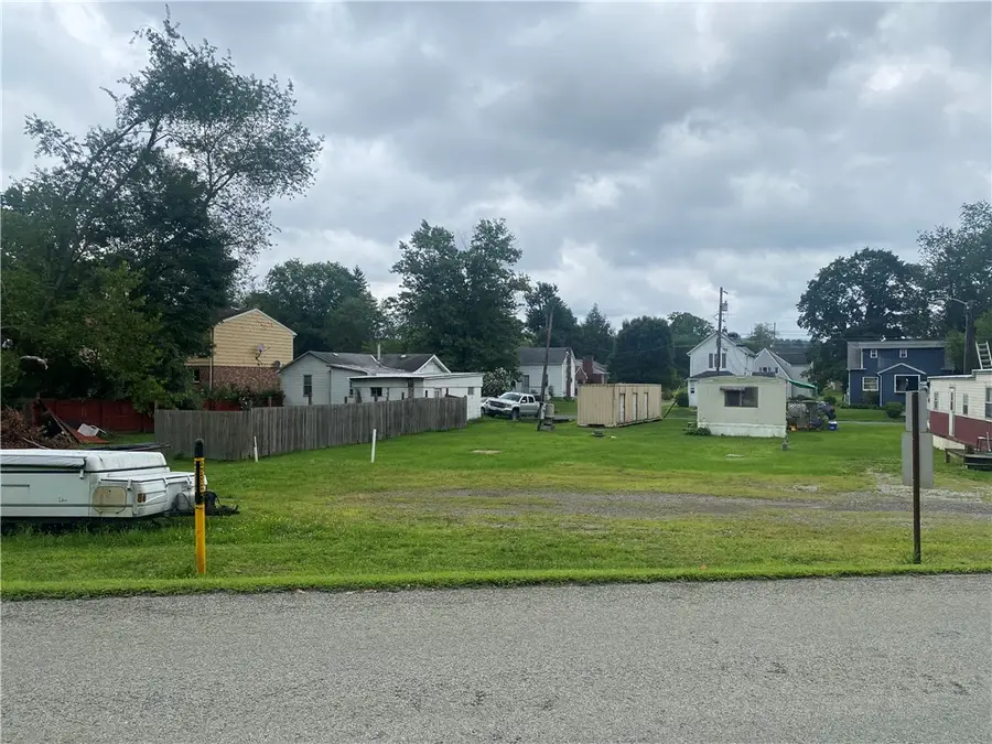 528 W Vincent St, Ligonier, PA 15658 - #3