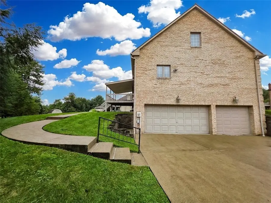240 William Dr, Canonsburg, PA 15317 - #3