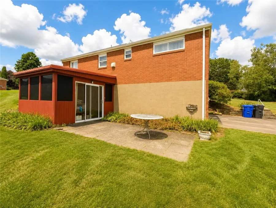 124 Tanglewood Dr, Valencia, PA 16059 - #2
