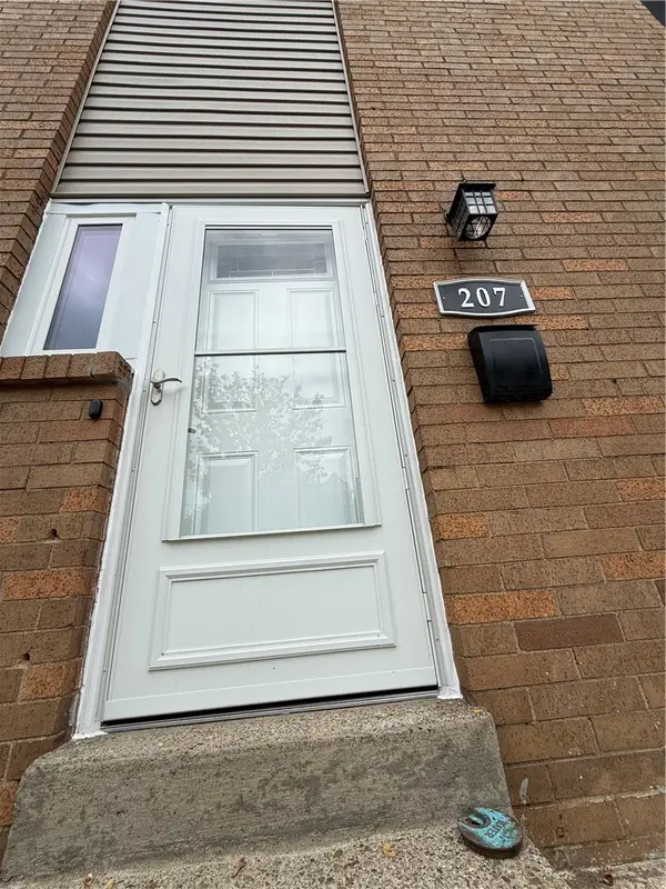 207 Rankin Blvd, Braddock, PA 15104
