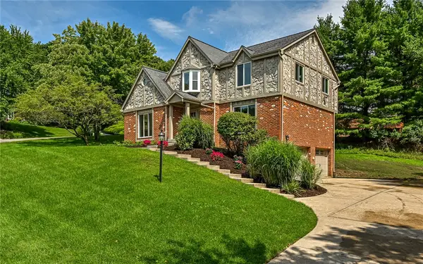 10022 Oakridge Dr, Wexford, PA 15090