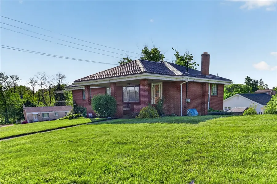 105 Flicker Dr, Kennedy, PA 15136 - #2