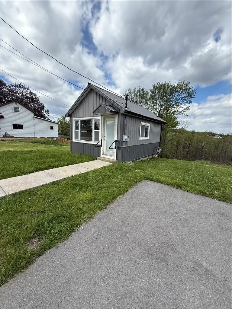 111 Steubenville Pike, Burgettstown, PA 15021 - #2