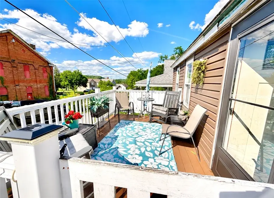 4 Hayes St, Dunbar, PA 15431 - #2
