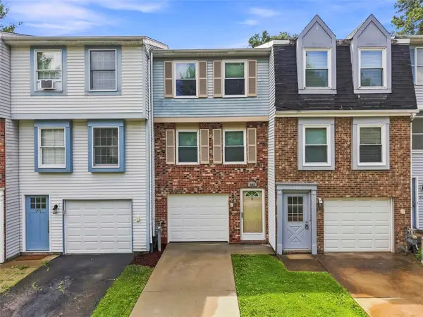 902 Lynwood, Cranberry Twp, PA 16066