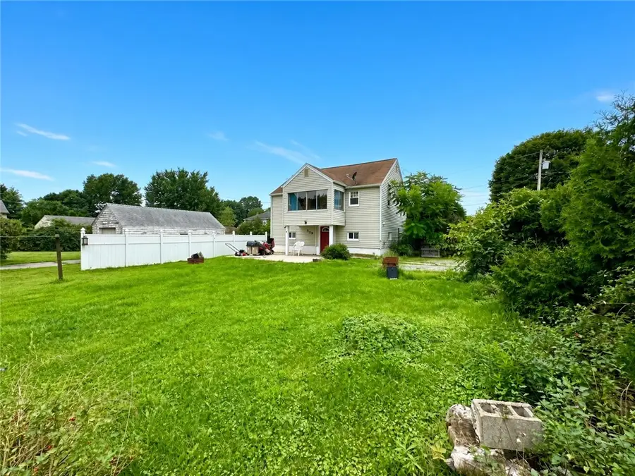 509 Deemer Ave, Ellwood City, PA 16117 - #2