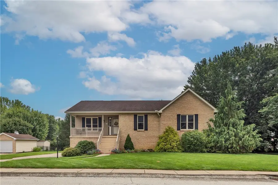 4 Spencer Dr, Penn, PA 15642 - #2
