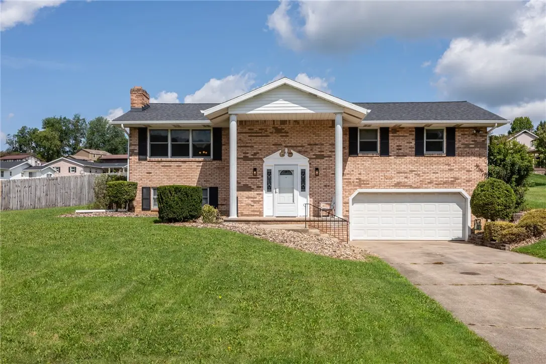 302 Virginia Cir, Uniontown, PA 15401 - #1