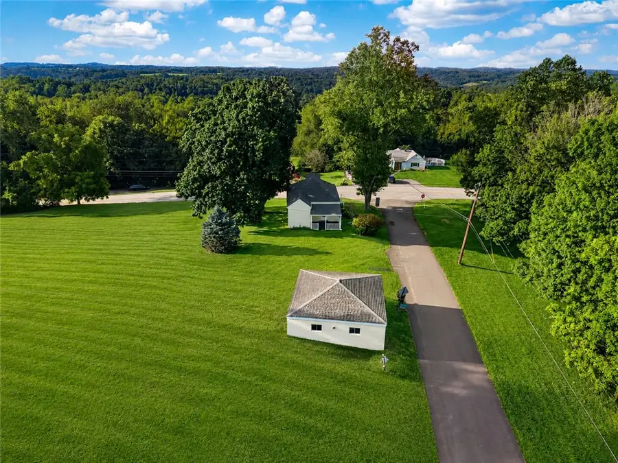 253 Lanik Rd, Bentleyville, PA 15314 - #3