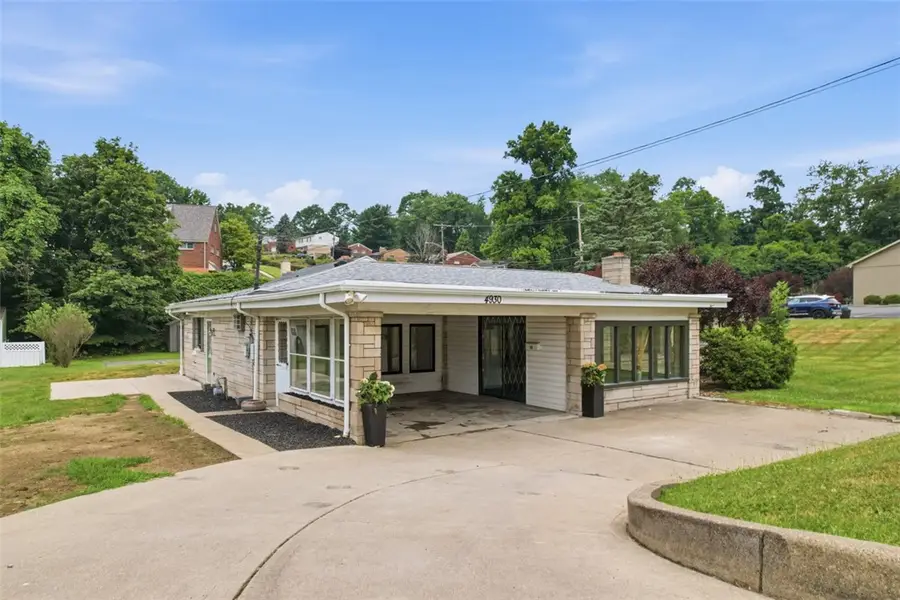 4930 Gardenville Rd, Pittsburgh, PA 15236 - #3