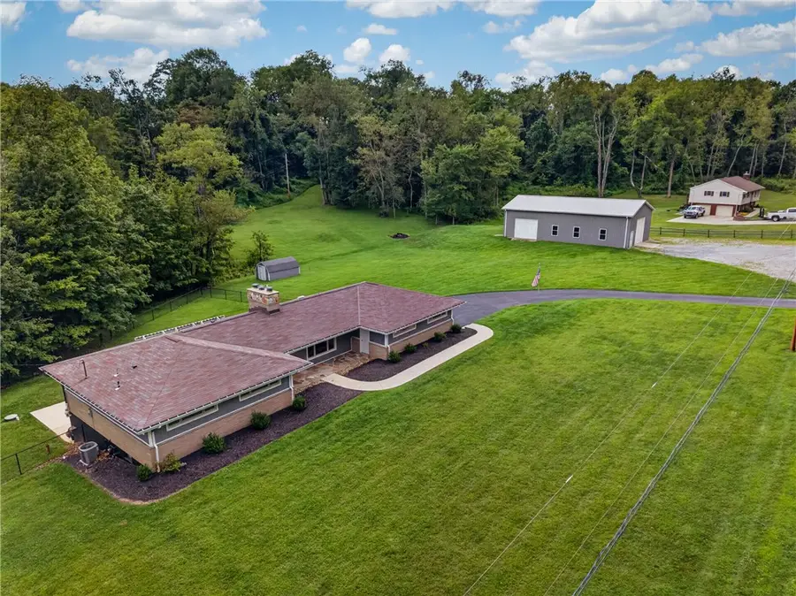 524 Munntown Rd, Finleyville, PA 15332 - #3