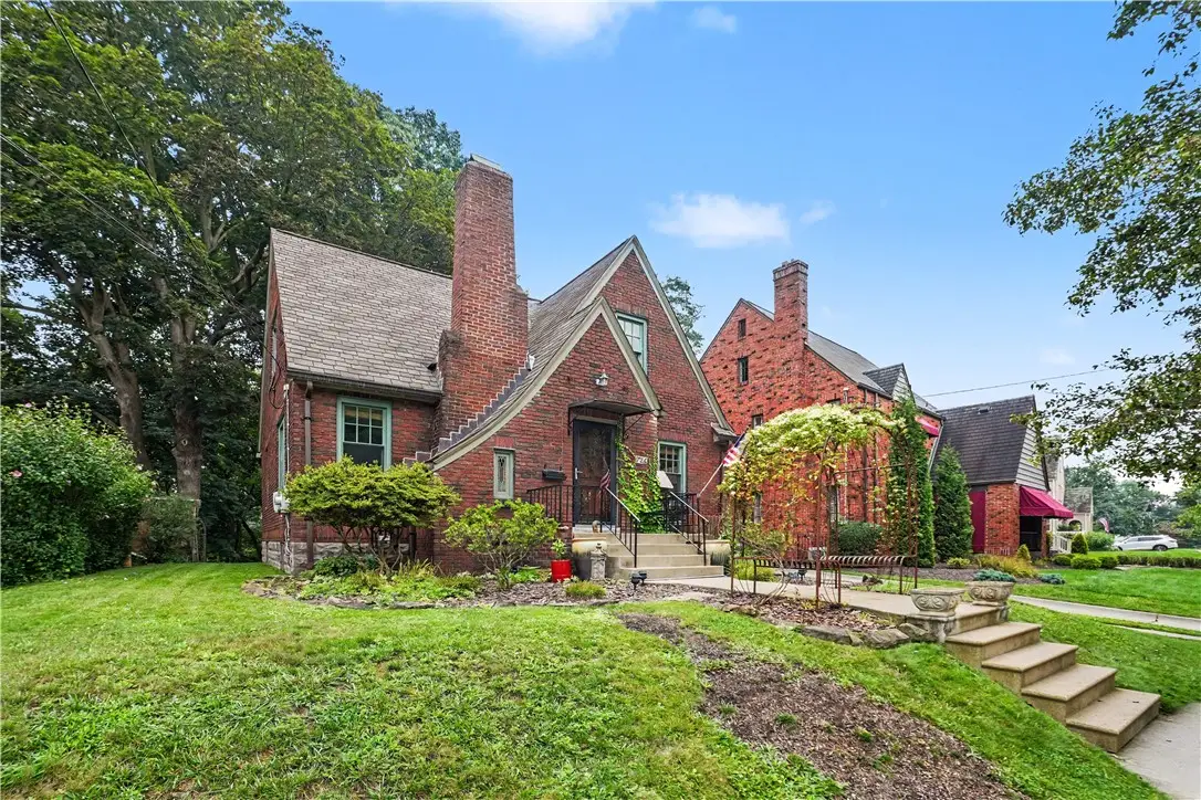 726 Harden Dr., Pittsburgh, PA 15229 - #1