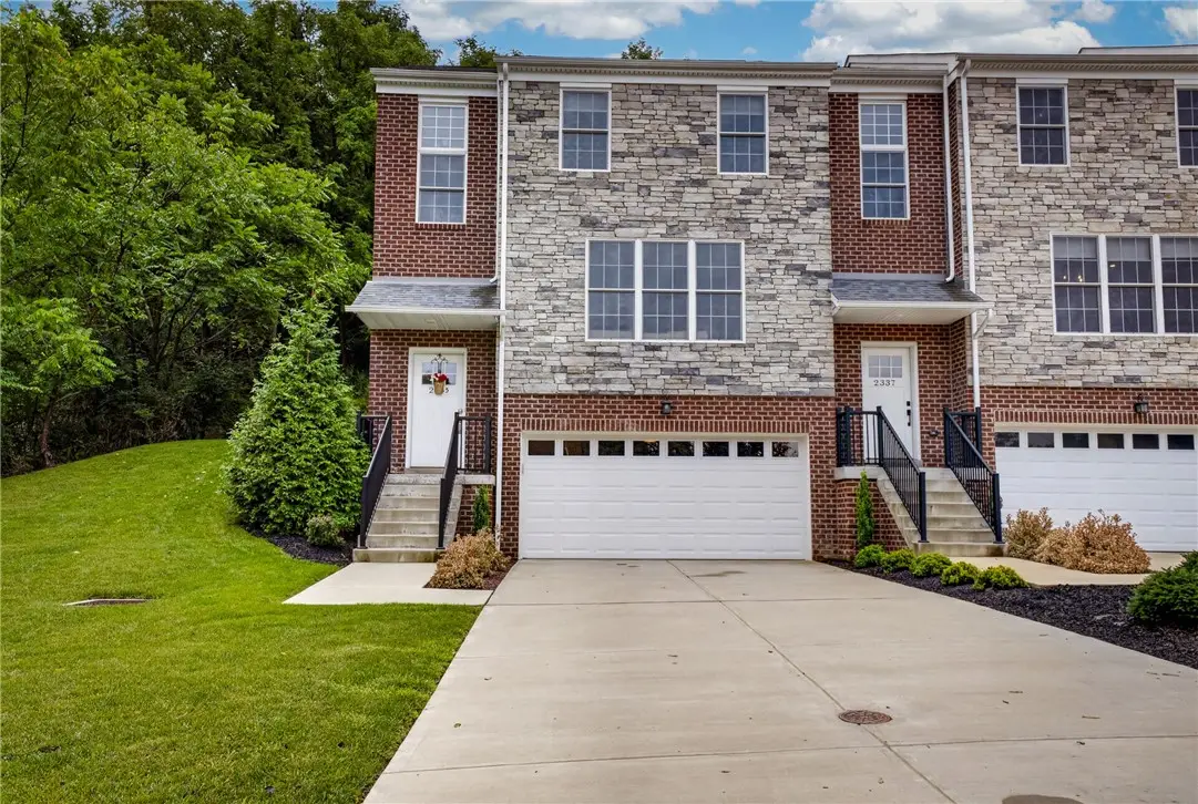 2335 Old Greentree Rd, Carnegie, PA 15106 - #1