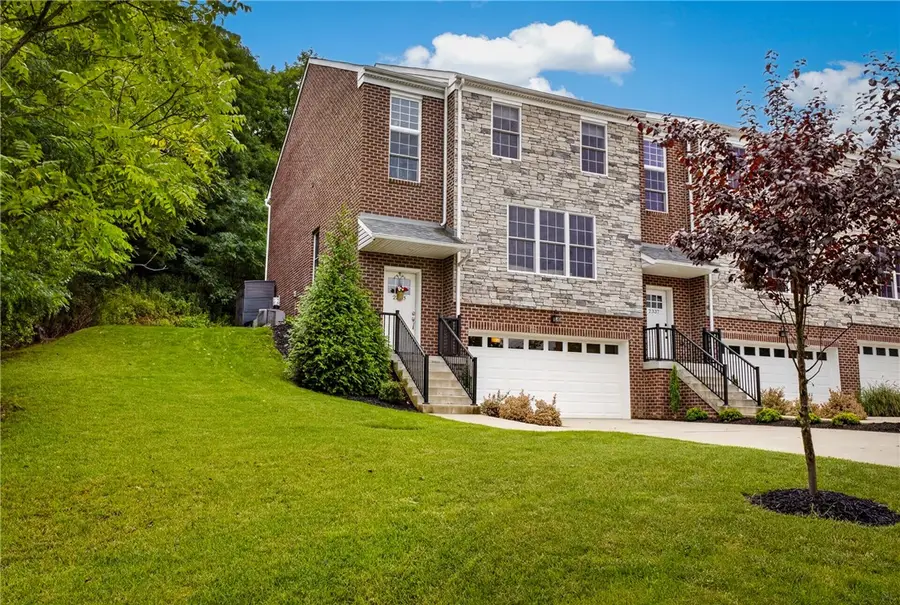 2335 Old Greentree Rd, Carnegie, PA 15106 - #2