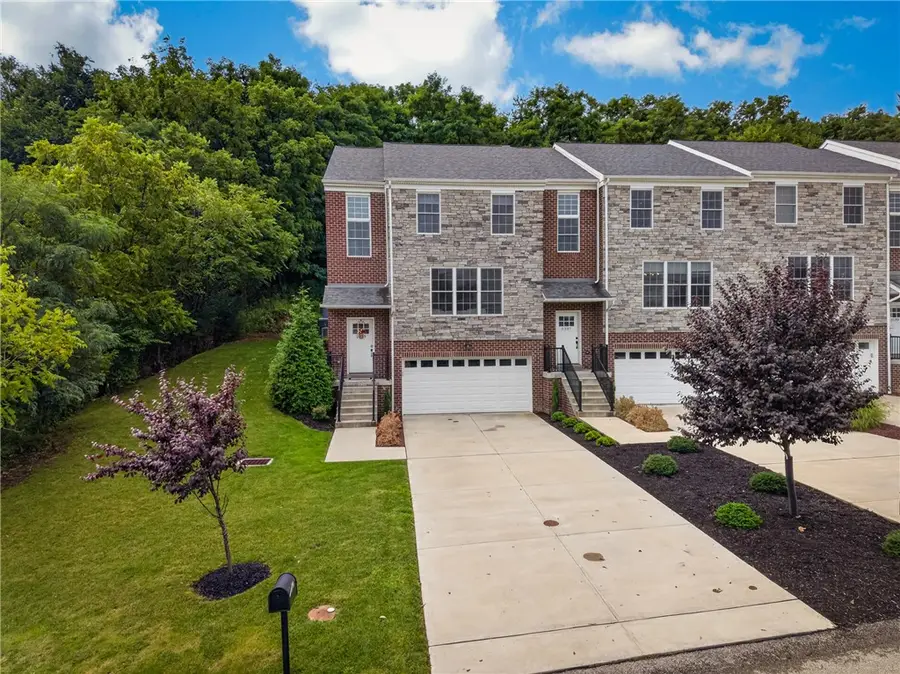 2335 Old Greentree Rd, Carnegie, PA 15106 - #3