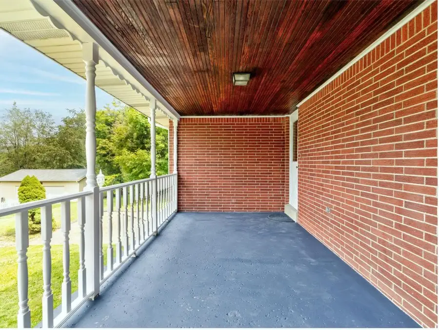 217 Edgewood Ave, Aliquippa, PA 15001 - #3