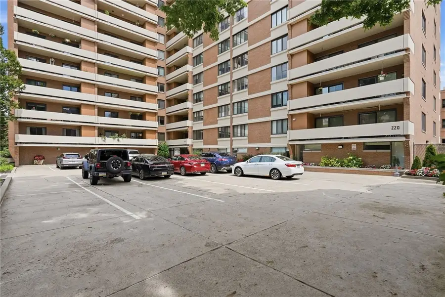 220 N Dithridge #306, Pittsburgh, PA 15213 - #3