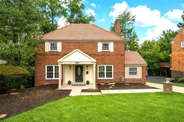 194 Parkridge Lane, Pittsburgh, PA 15228