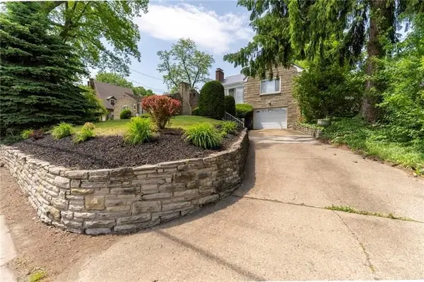 424 Bower Hill Rd., Pittsburgh, PA 15228