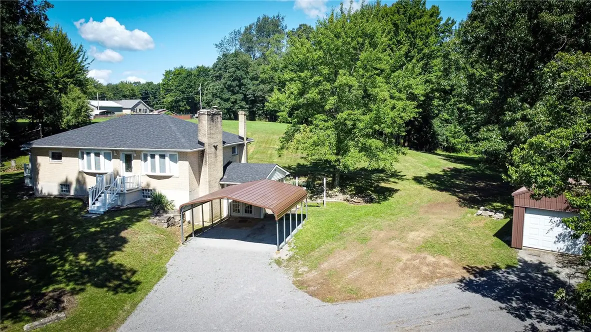 552 Queenstown Rd, Karns City, PA 16041 - #1