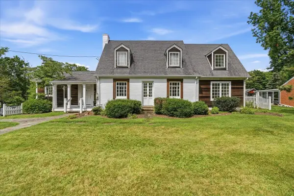 2359 James Drive, Pittsburgh, PA 15237