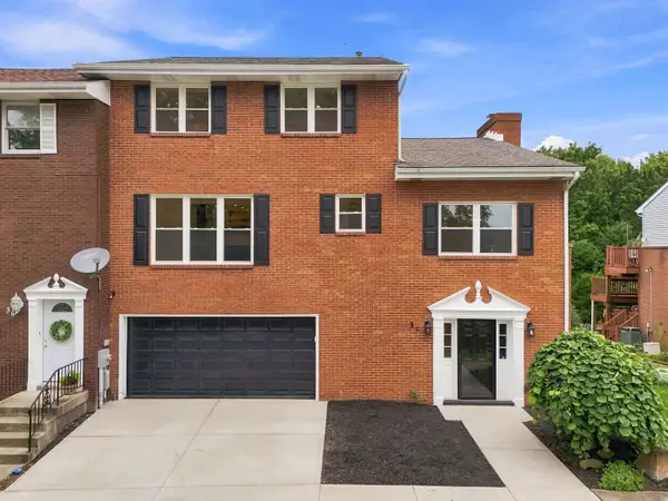 35 Manorfield Circle, Delmont, PA 15626