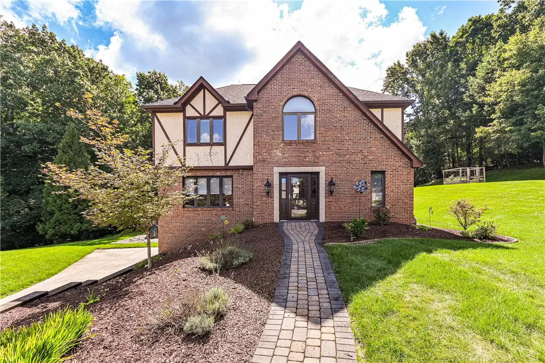 128 Pauline Dr, Monroeville, PA 15146 - #1