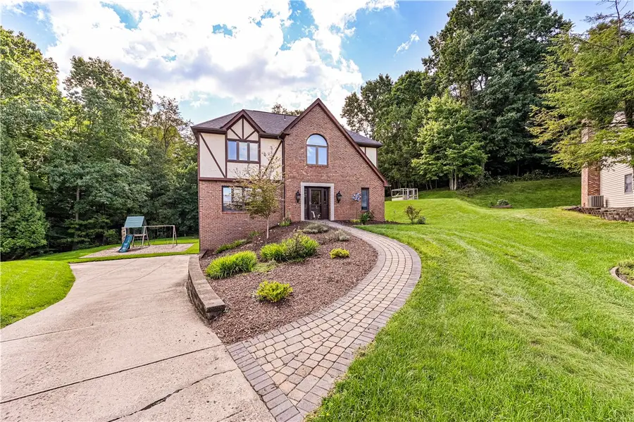 128 Pauline Dr, Monroeville, PA 15146 - #2