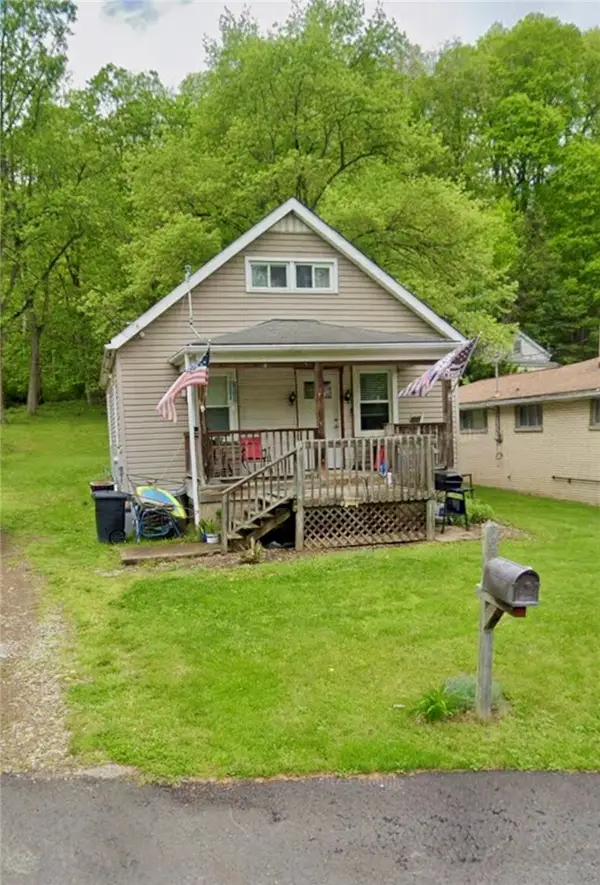 2113 Lewis Run Rd, Clairton, PA 15025