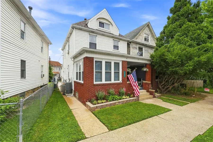 183 Franklin Ave, Vandergrift, PA 15690 - #2